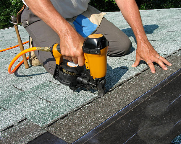 Roof Gutter Cleaning in Wewahitchka, FL